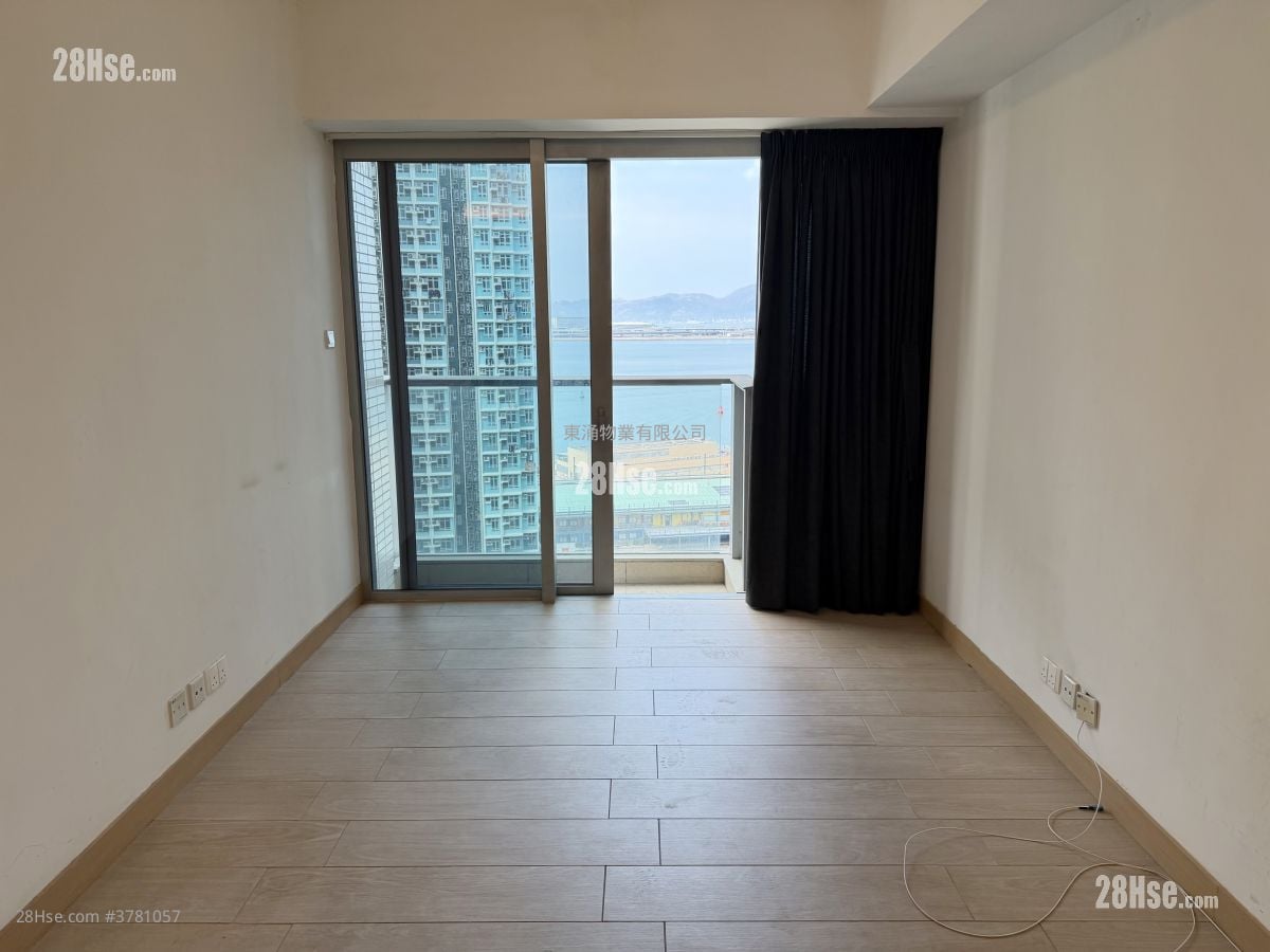 Century Link Sell 3 Bedrooms , 2 Bathrooms 599 ft²