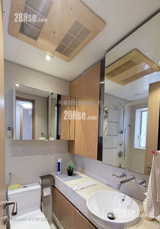 Island Lodge Rental 2 Bedrooms , 1 Bathroom 653 ft²