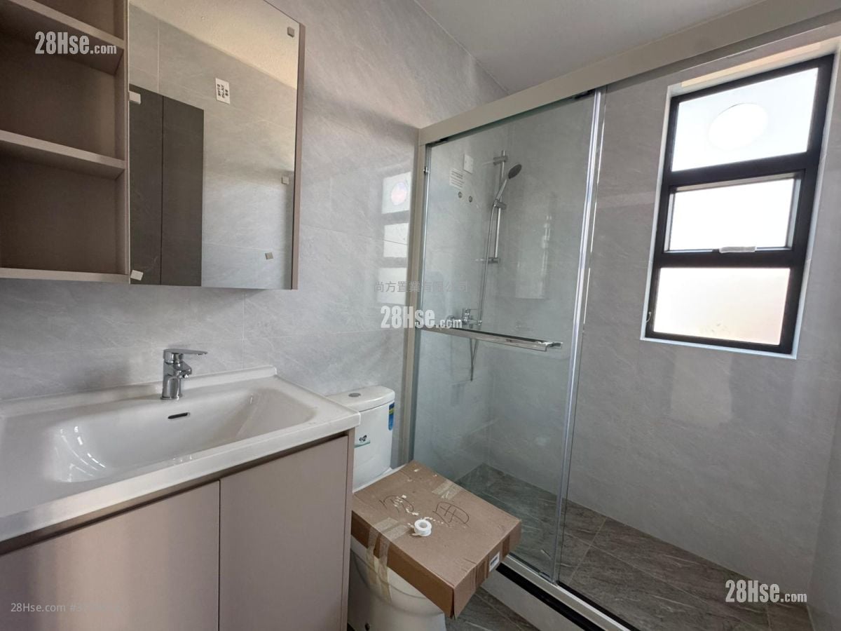 Village Sell 3 Bedrooms 700 ft²