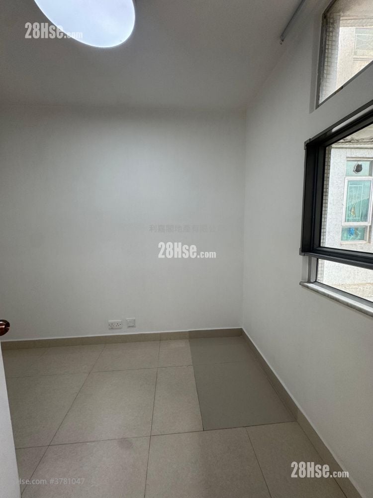 Ching Tai Court Rental 2 Bedrooms , 1 Bathroom 401 ft²
