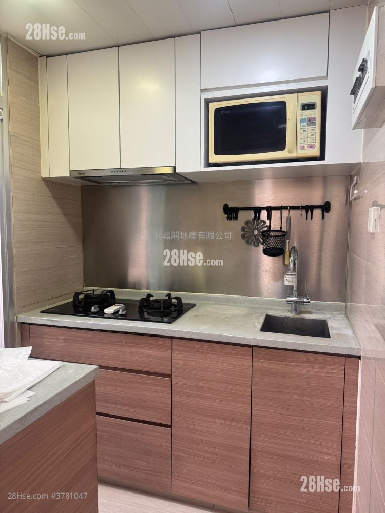 Ching Tai Court Rental 2 Bedrooms , 1 Bathroom 401 ft²