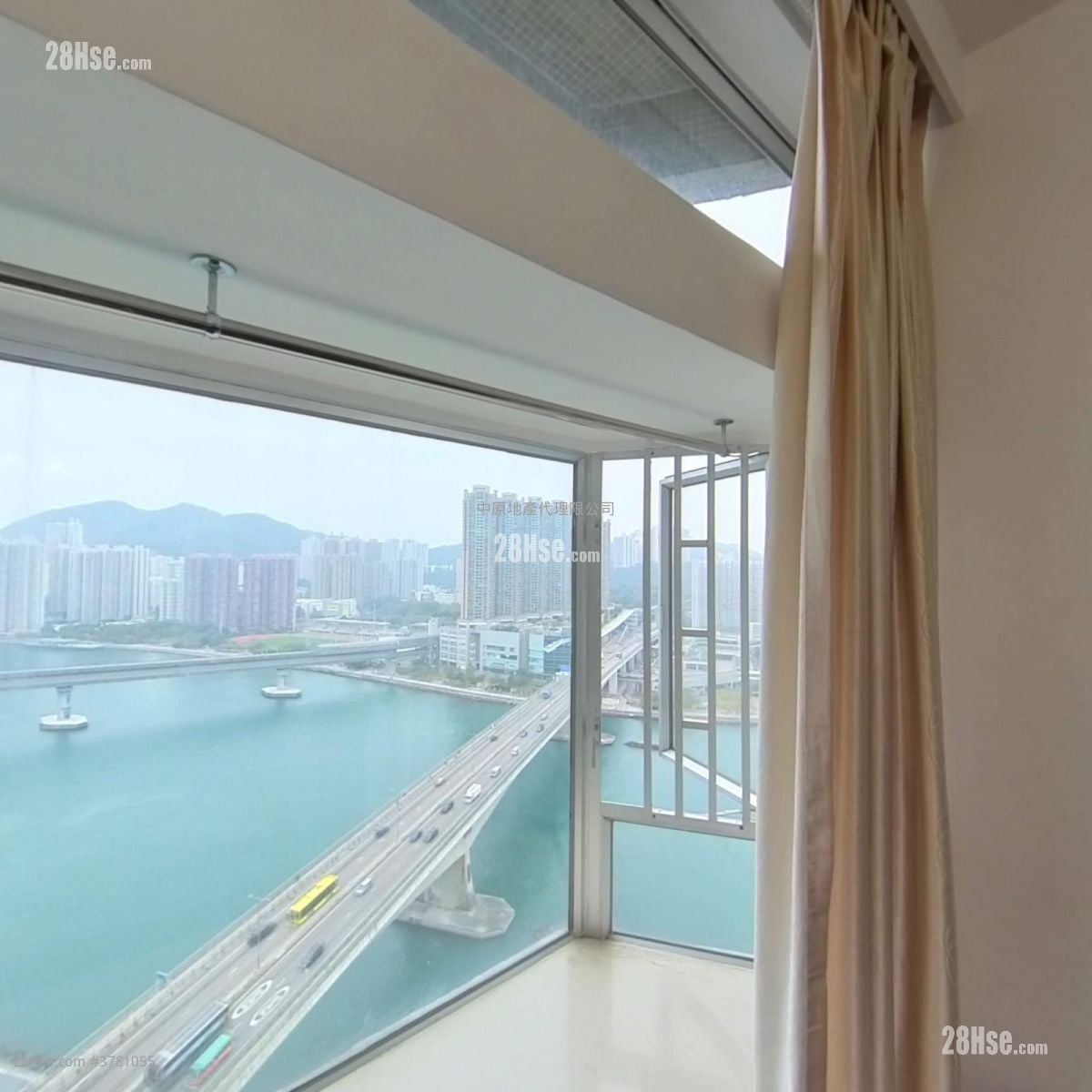 Riviera Gardens Sell 3 Bedrooms , 2 Bathrooms 665 ft²