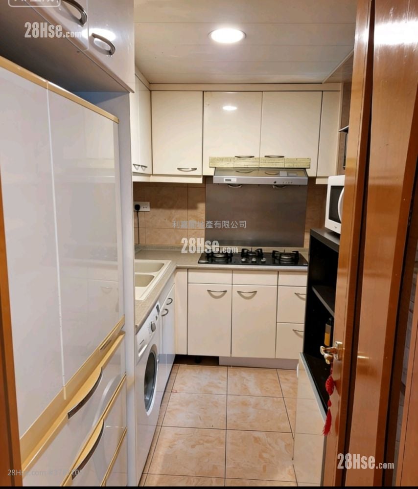 Vista Paradiso Sell 4 Bedrooms , 2 Bathrooms 788 ft²