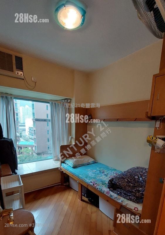 Vista Paradiso Sell 3 Bedrooms , 2 Bathrooms 650 ft²