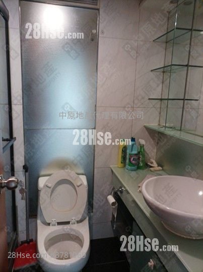 Yoho Town Sell 2 Bedrooms 393 ft²