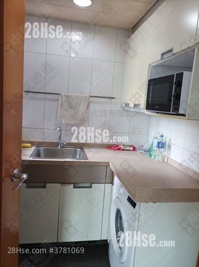 Yoho Town Sell 2 Bedrooms 393 ft²