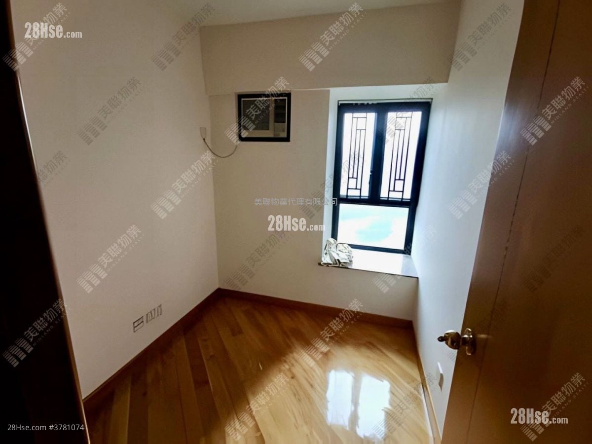 Oscar By The Sea Sell 3 Bedrooms , 2 Bathrooms 681 ft²