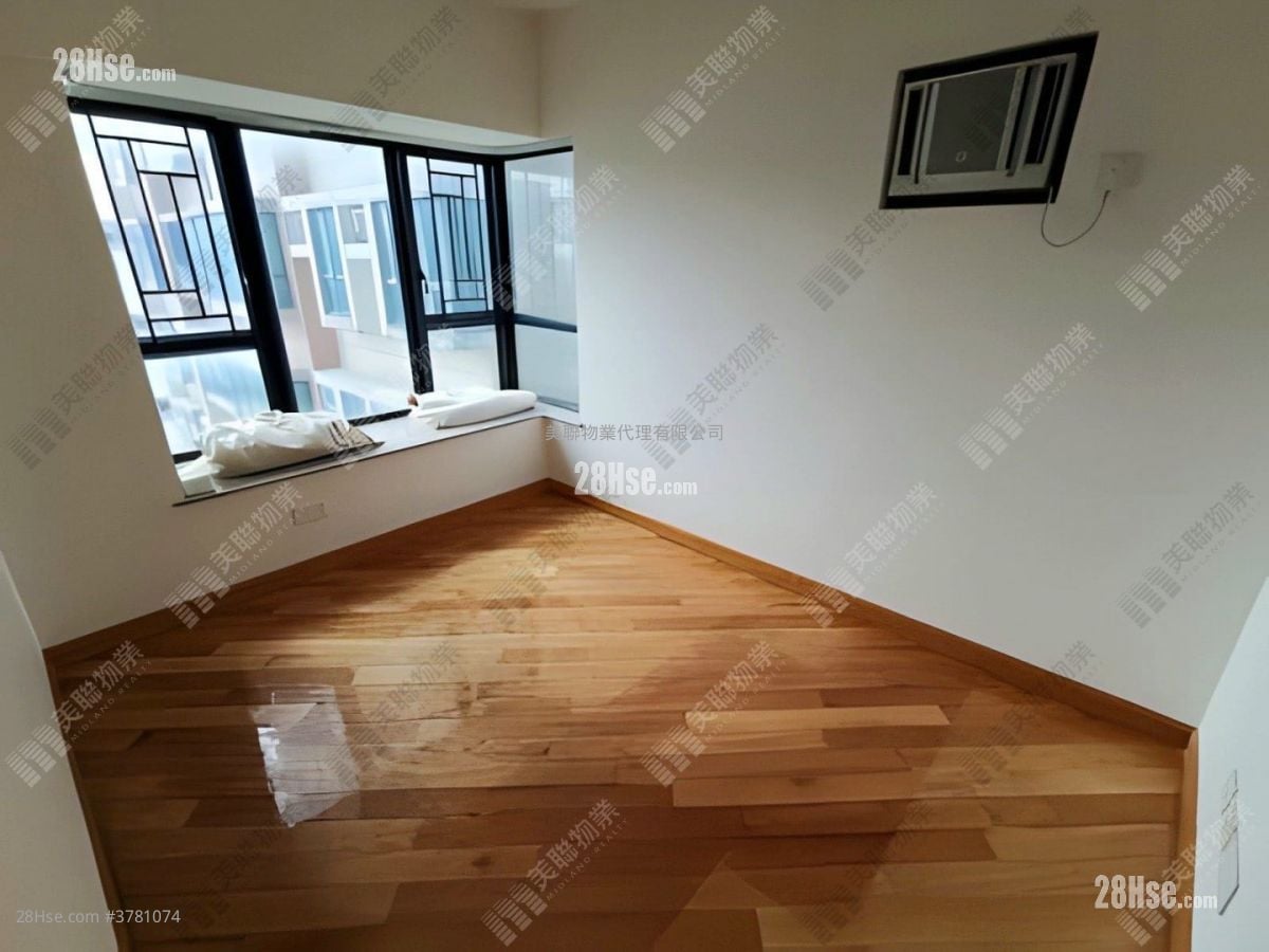 Oscar By The Sea Sell 3 Bedrooms , 2 Bathrooms 681 ft²