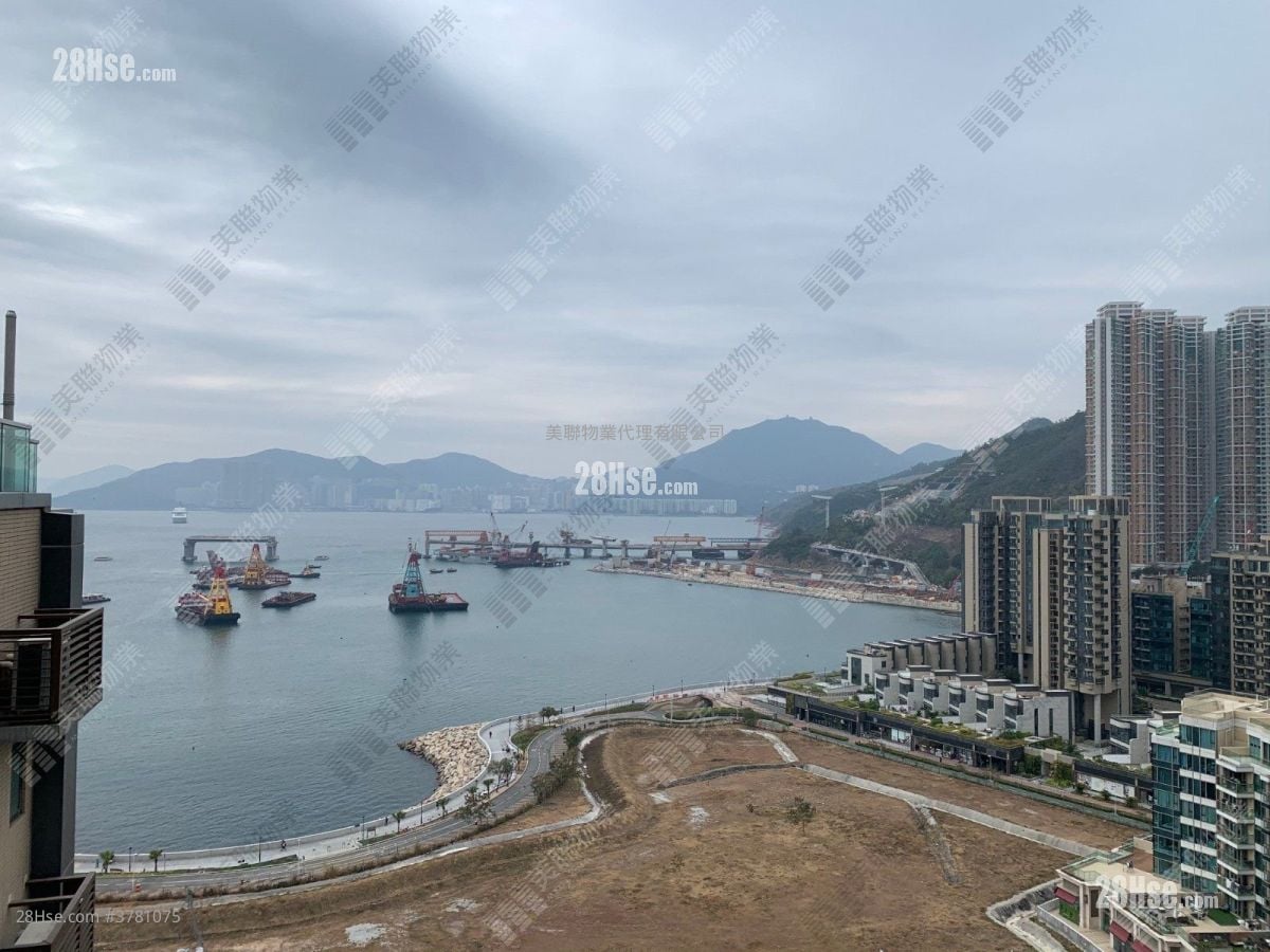 The Wings Sell 4 Bedrooms , 2 Bathrooms 1,036 ft²