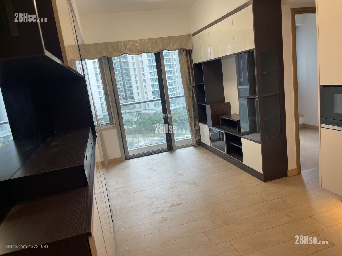 Century Link Rental 3 Bedrooms , 1 Bathroom 484 ft²