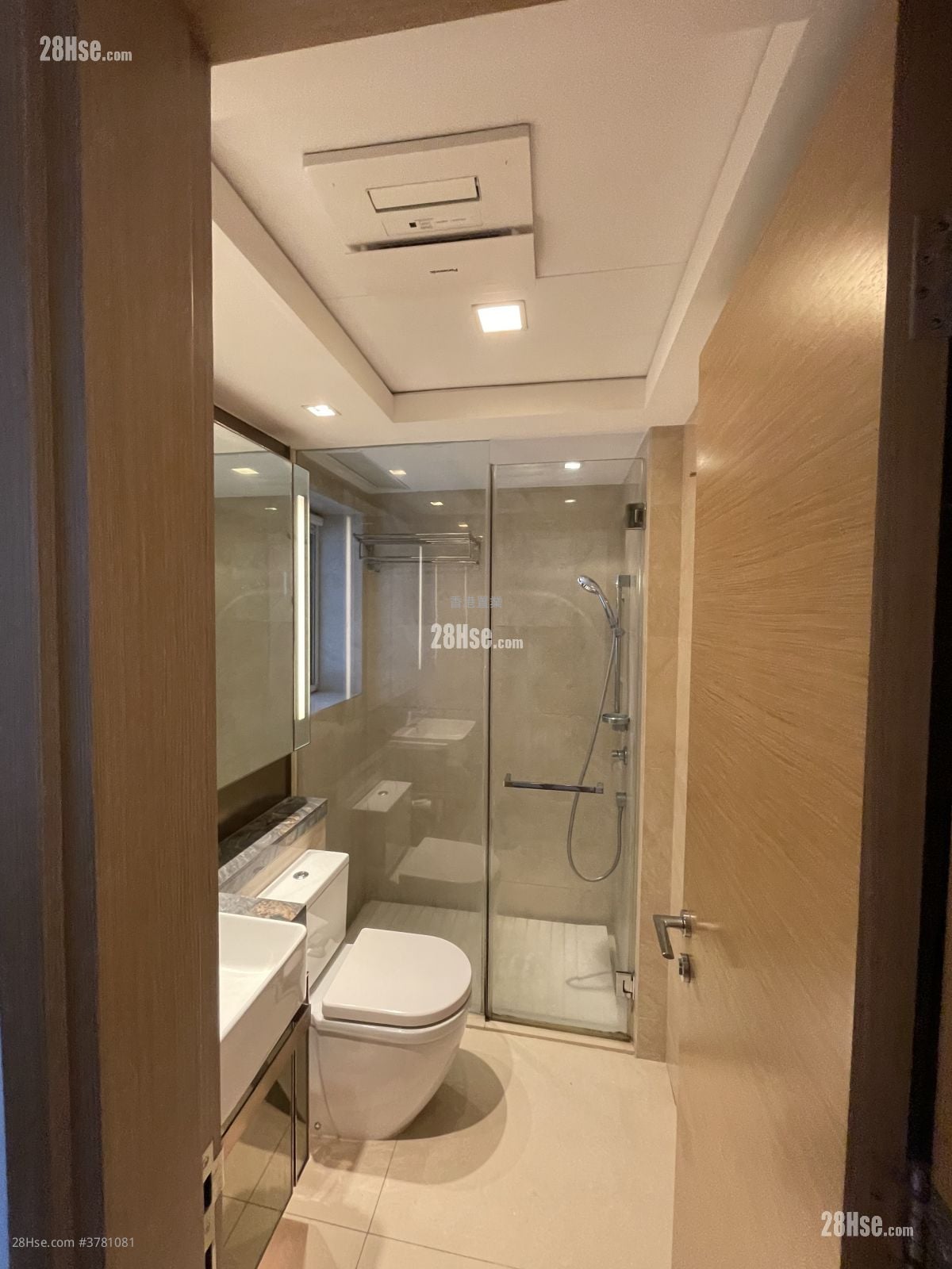 Century Link Rental 3 Bedrooms , 1 Bathroom 484 ft²