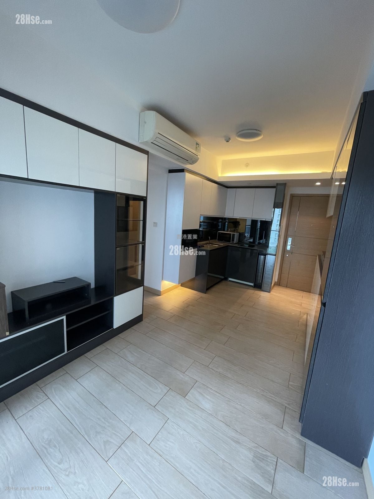 Century Link Rental 3 Bedrooms , 1 Bathroom 484 ft²