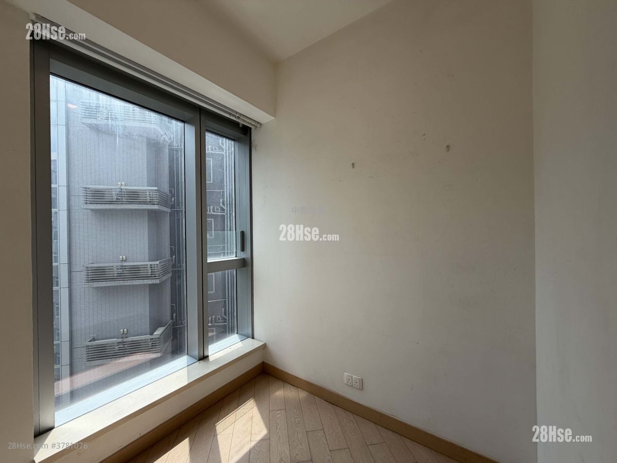 Century Link Sell 2 Bedrooms , 1 Bathroom 484 ft²