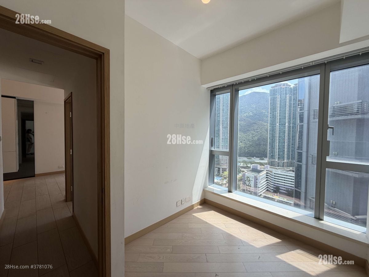 Century Link Sell 2 Bedrooms , 1 Bathroom 484 ft²