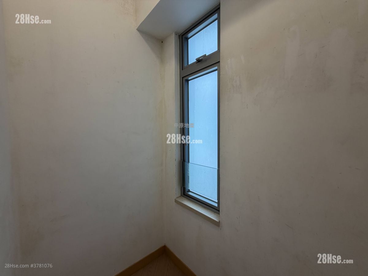 Century Link Sell 2 Bedrooms , 1 Bathroom 484 ft²