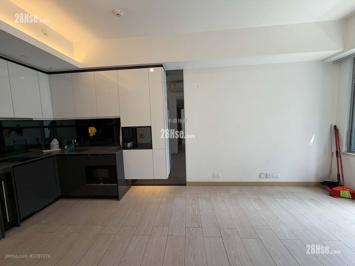 Century Link Sell 2 Bedrooms , 1 Bathroom 484 ft²