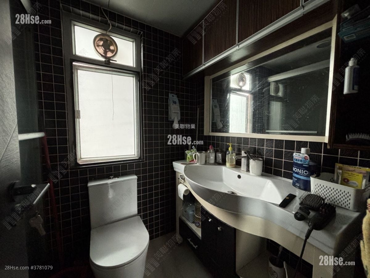 蝶翠峰 售盘 3 房 798 平方尺