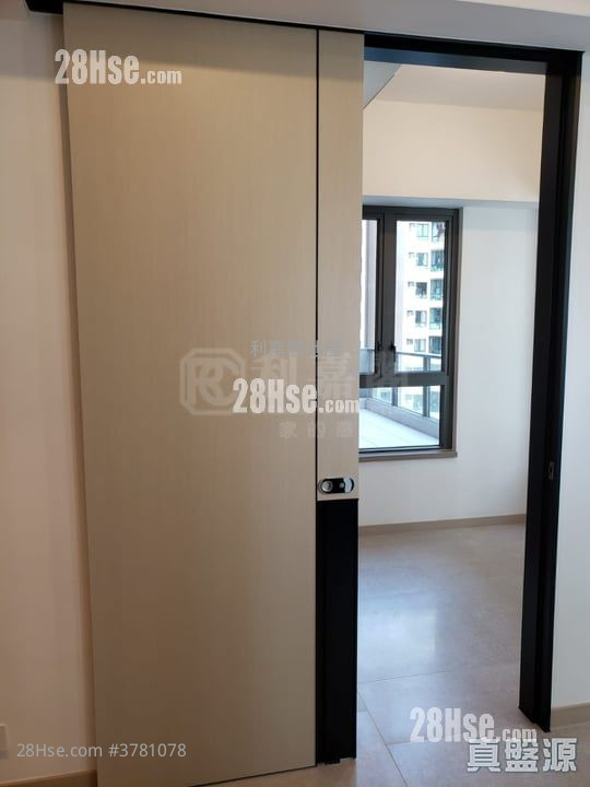 Downtown 38 售盘 1 房 287 平方尺