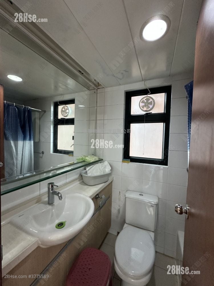 Royal Green Sell 2 Bedrooms 370 ft²