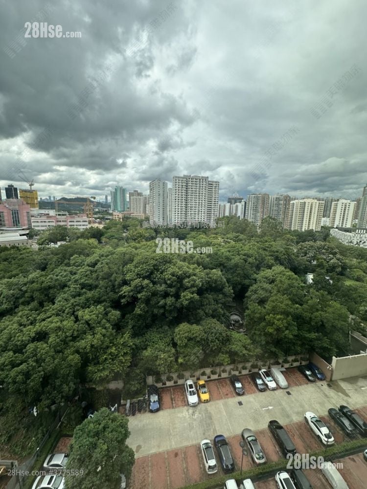 Royal Green Sell 2 Bedrooms 370 ft²