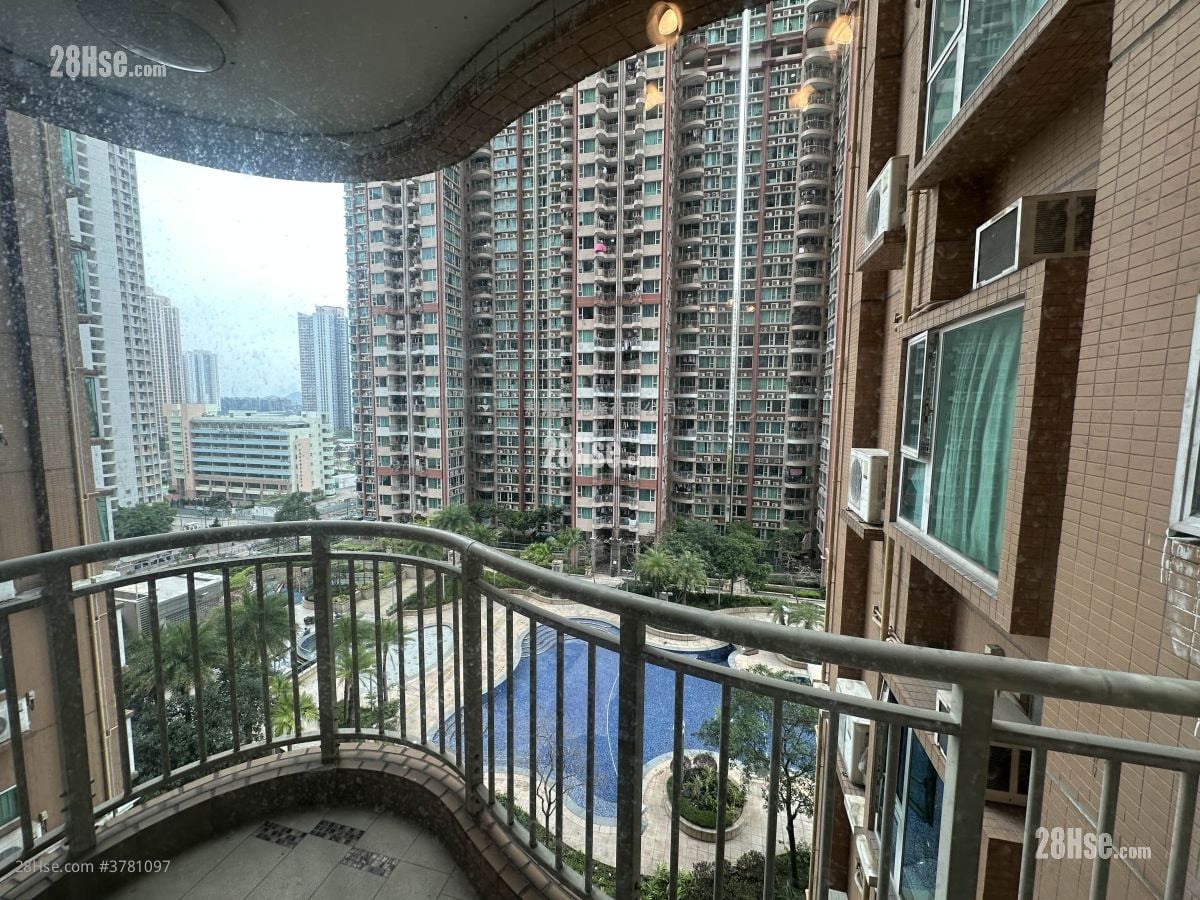 Central Park Towers Rental 2 Bedrooms , 1 Bathroom 494 ft²