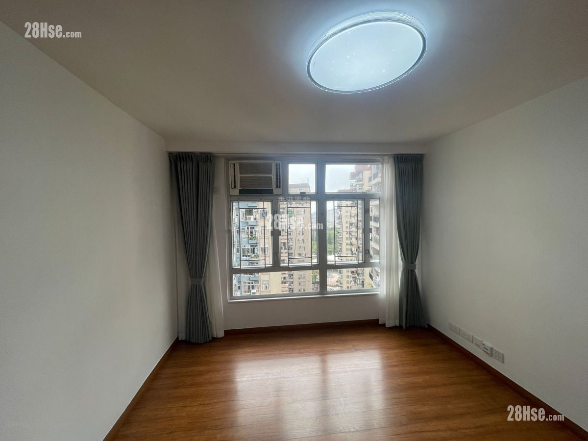 Mei Foo Sun Chuen Sell 3 Bedrooms 716 ft²