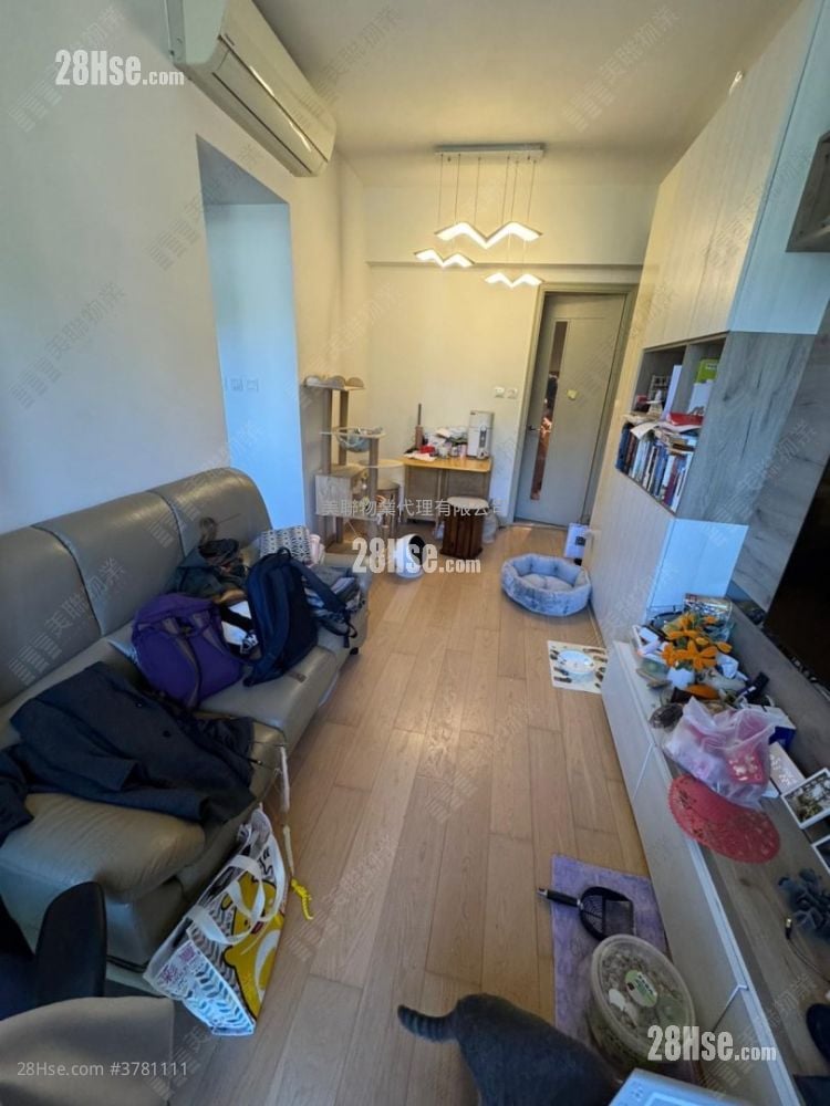 Napa Sell 2 Bedrooms 512 ft²