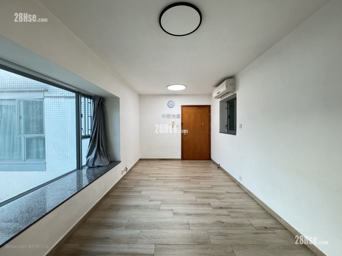 Seaview Crescent Rental 2 Bedrooms , 1 Bathroom 508 ft²