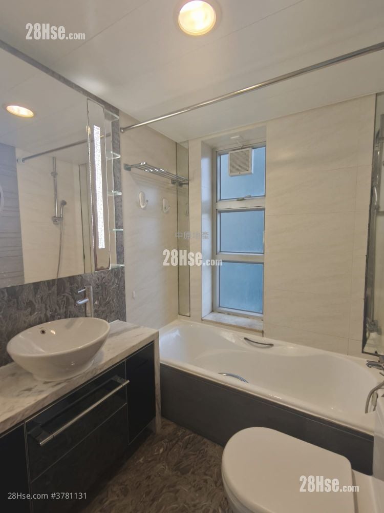 名城 租盘 4 房 , 2 浴室 959 平方尺