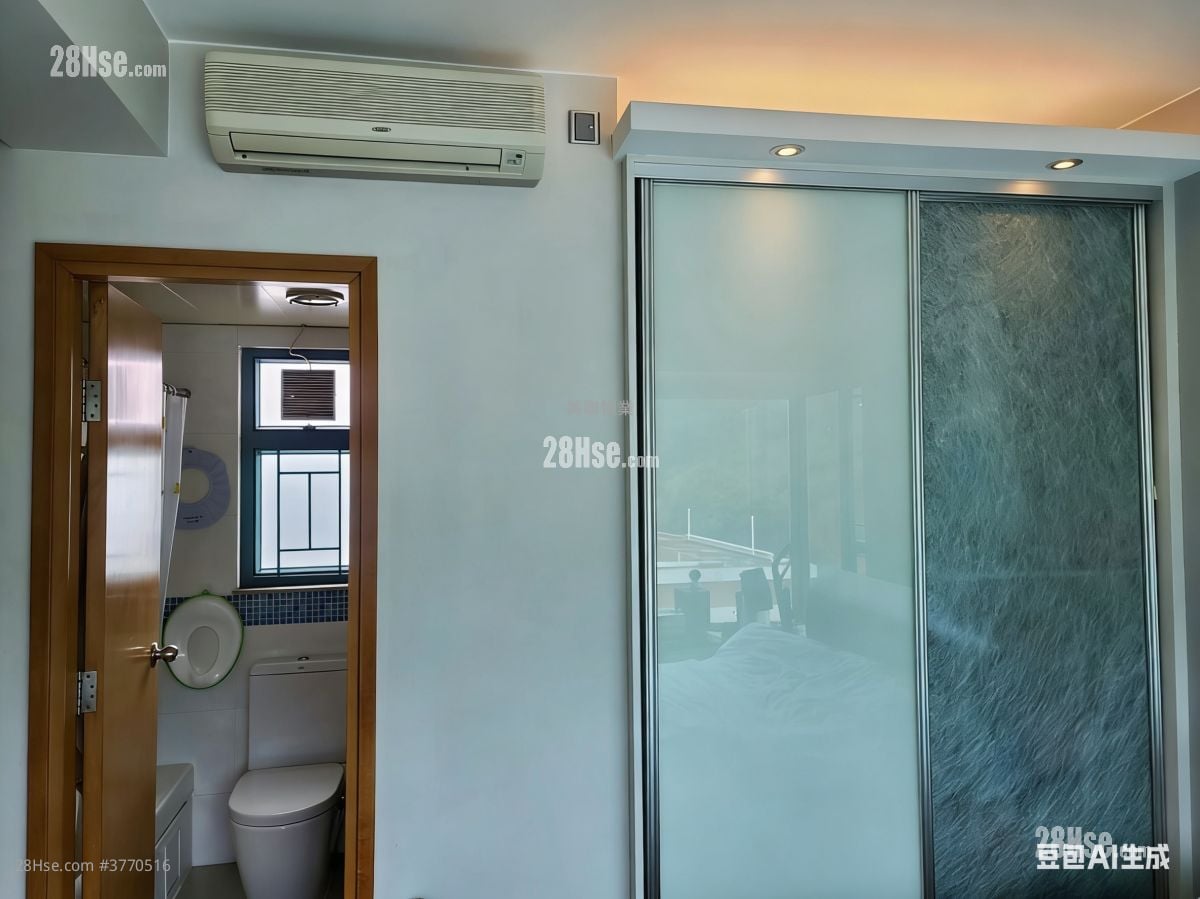 Pokfulam Terrace Sell 3 Bedrooms , 2 Bathrooms 676 ft²