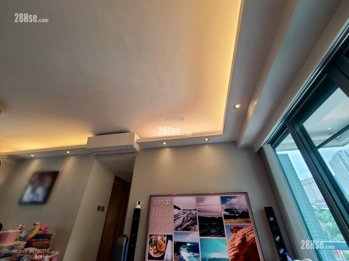 Pokfulam Terrace Sell 3 Bedrooms , 2 Bathrooms 676 ft²