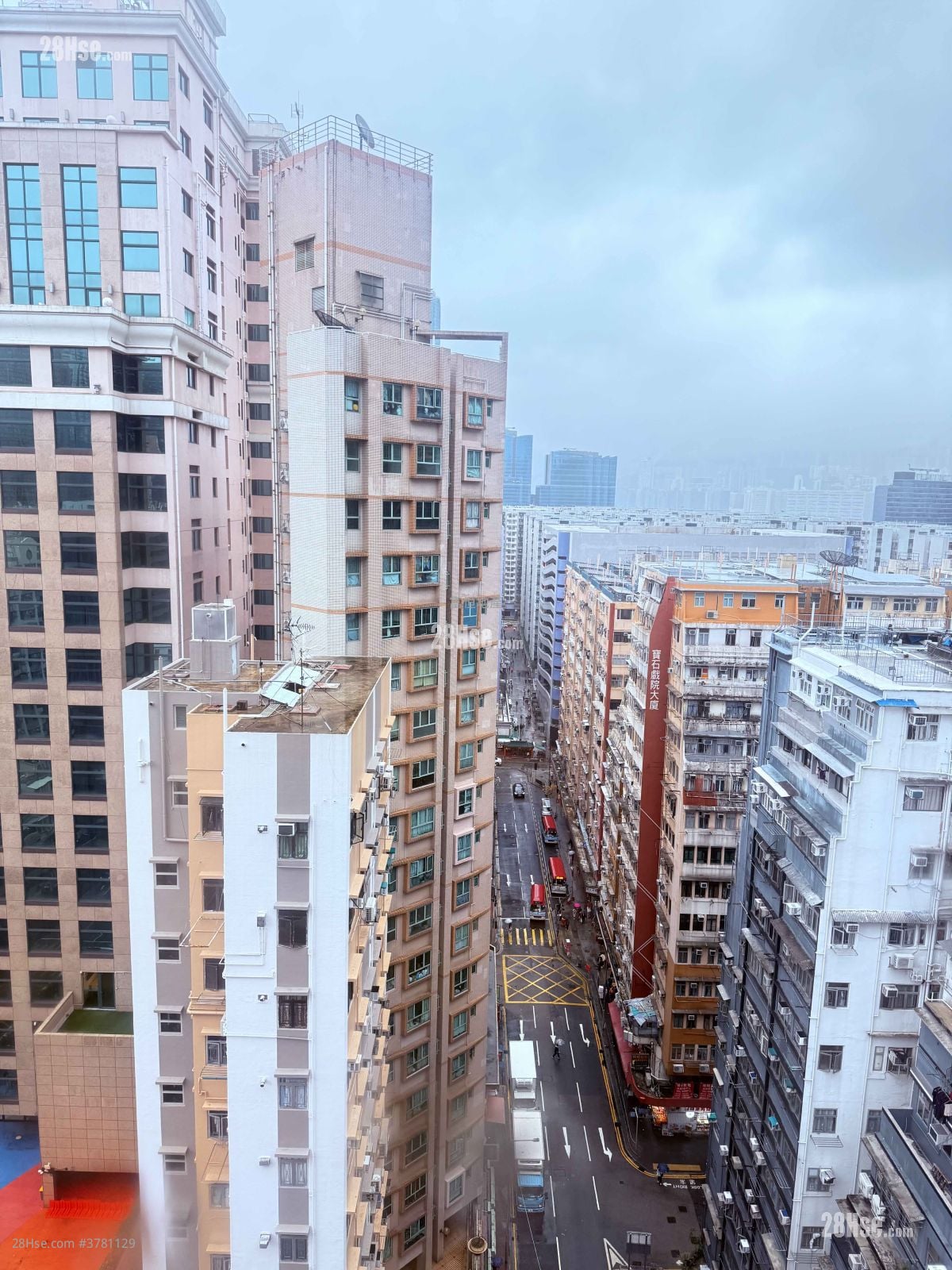 Po Sun Mansion Rental Studio , 1 Bathroom 418 ft²