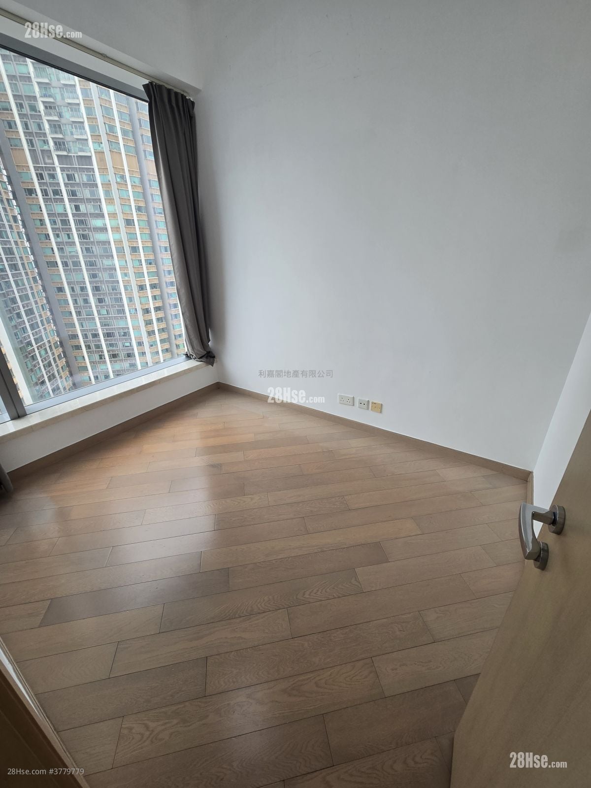 天玺 售盘 3 房 , 3 浴室 875 平方尺