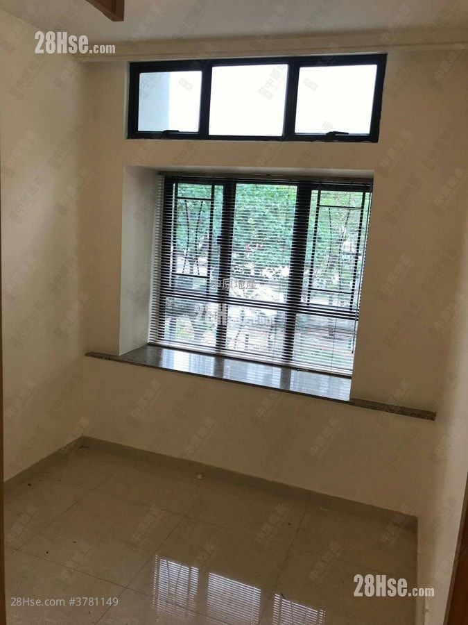 Tai Hing Gardens Sell 2 Bedrooms , 1 Bathroom 475 ft²