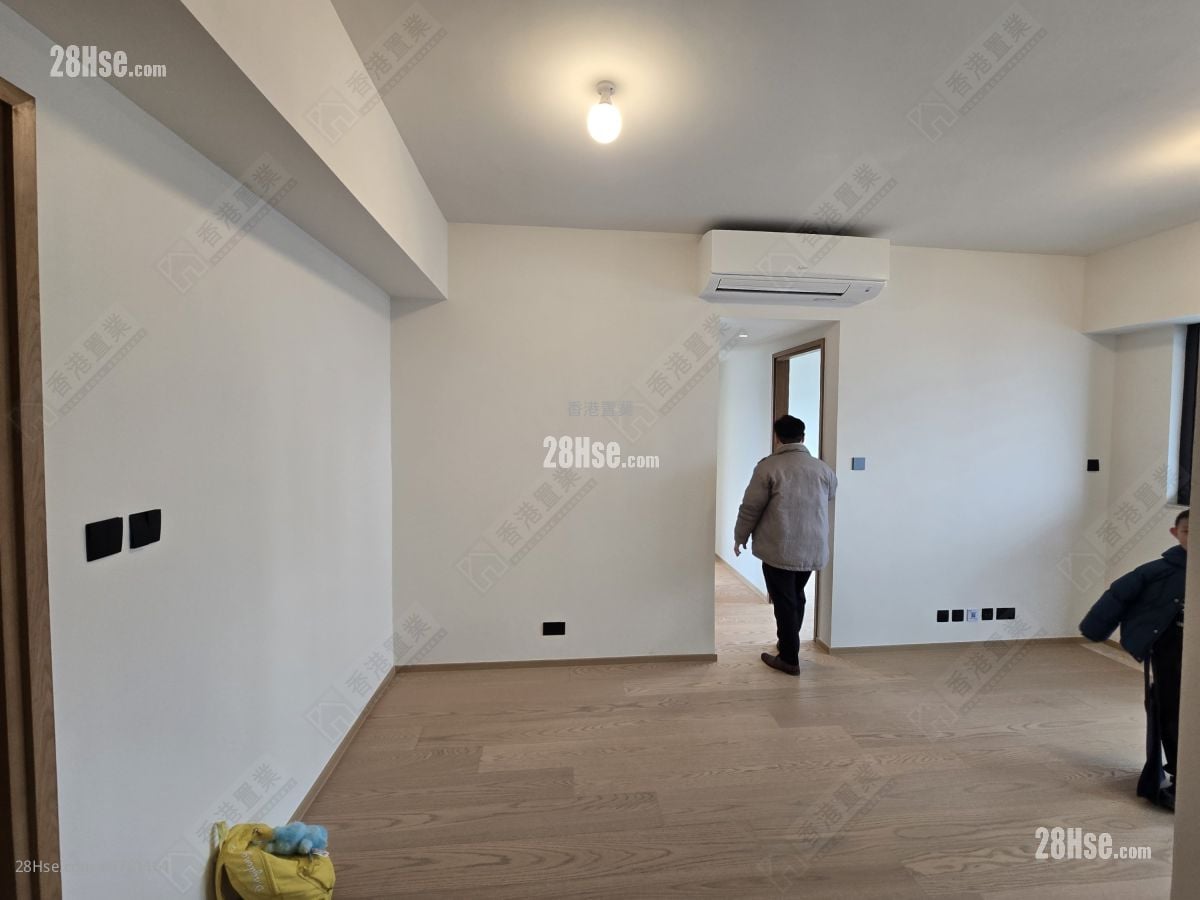 Topside Residence Rental 3 Bedrooms , 1 Bathroom 545 ft²