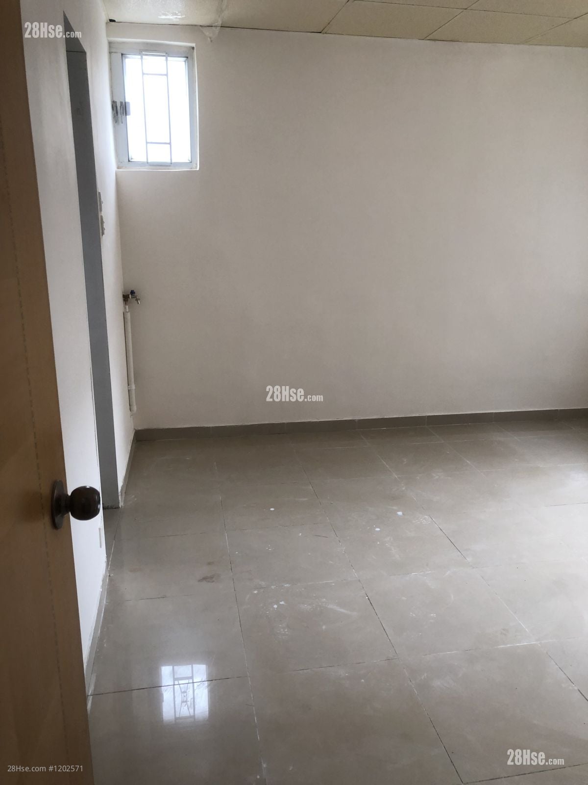 Tenement In The Station Rental 160 ft²