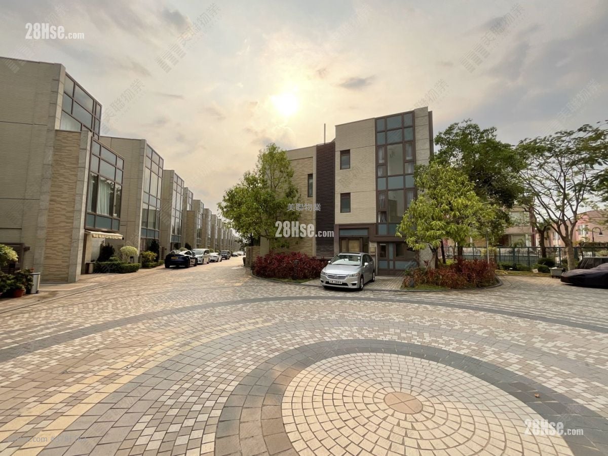 意花园 租盘 3 房 , 3 浴室 2,369 平方尺