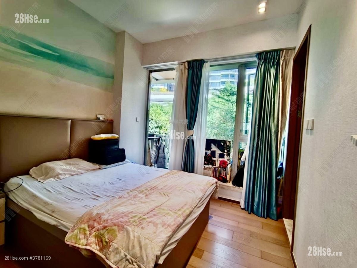 Mount Regalia Sell 4 Bedrooms , 4 Bathrooms 1,623 ft²