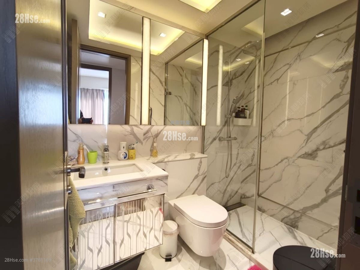 Mount Regalia Sell 4 Bedrooms , 4 Bathrooms 1,623 ft²