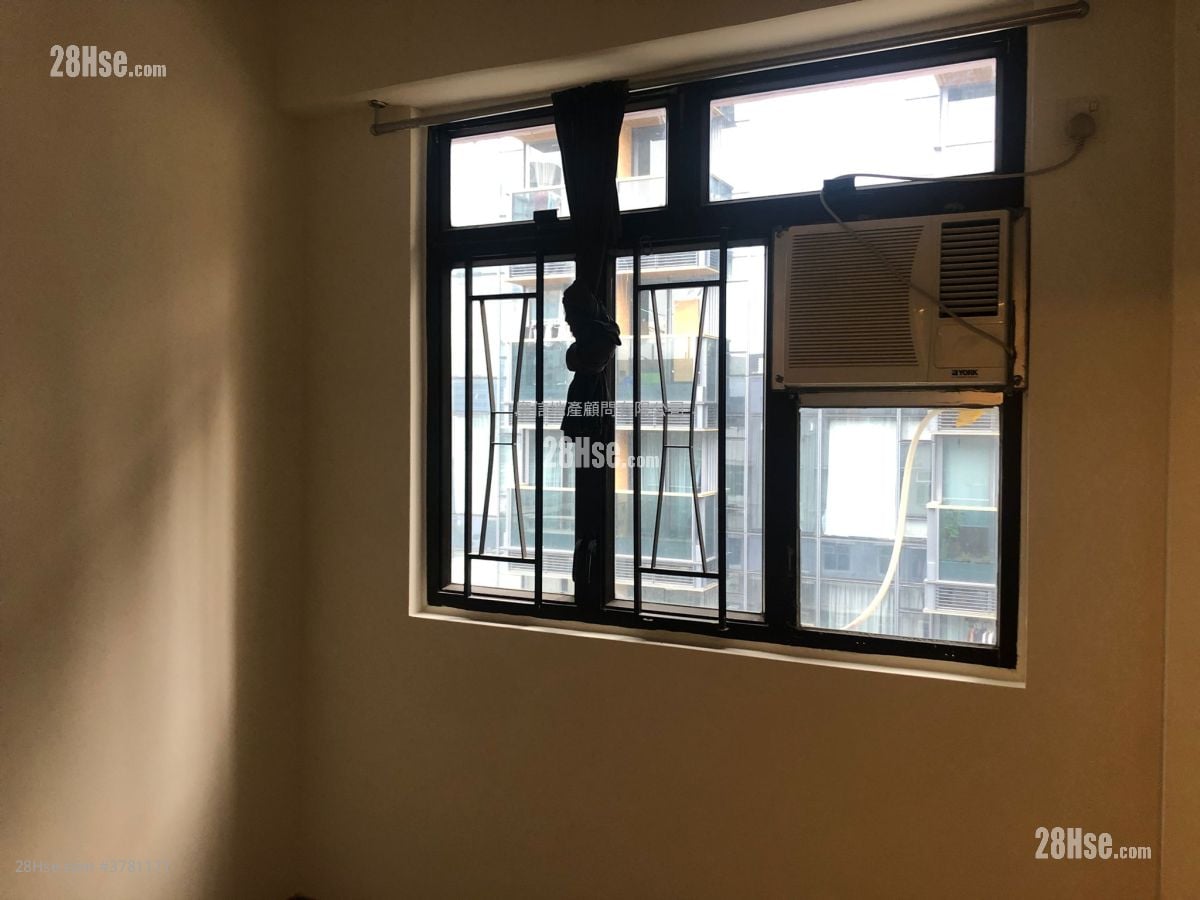 Imperial Court Rental 2 Bedrooms , 1 Bathroom 318 ft²