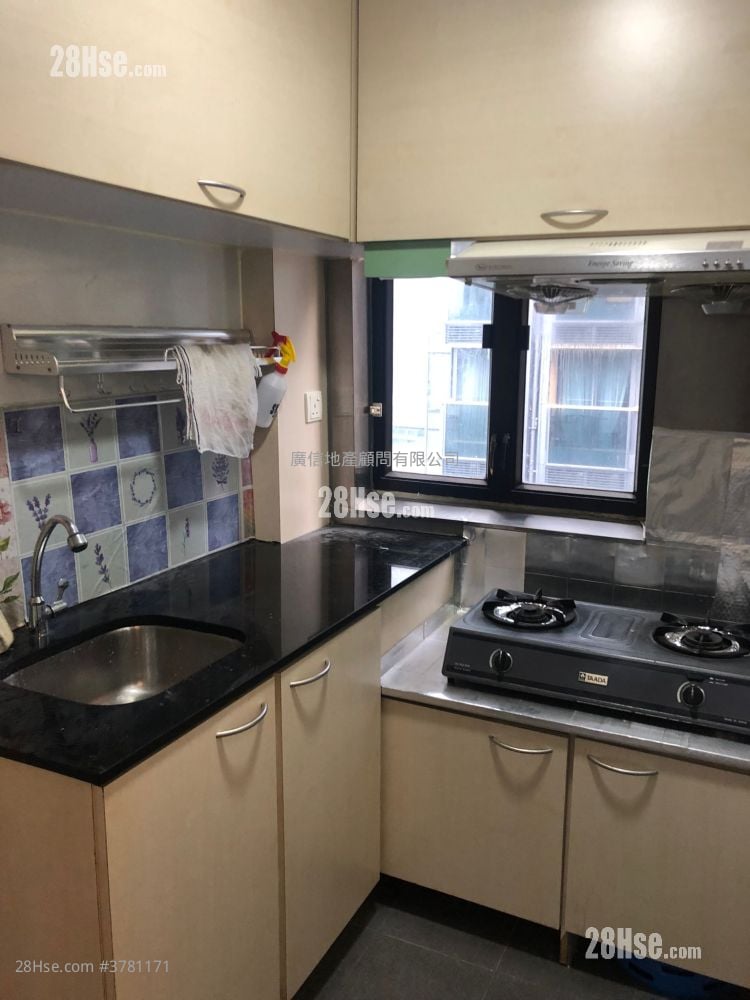 Imperial Court Rental 2 Bedrooms , 1 Bathroom 318 ft²