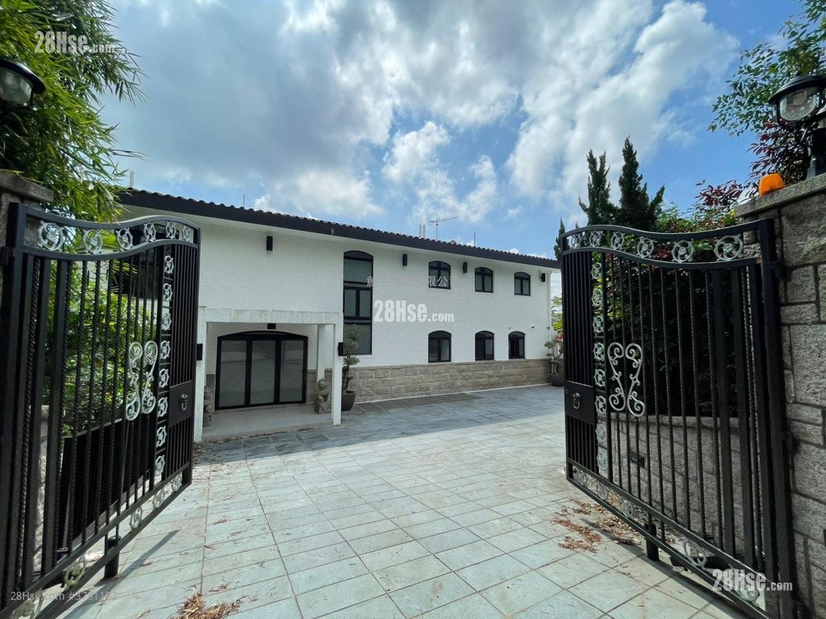 飞鹅山庄 租盘 4 房 , 3 浴室 4,528 平方尺