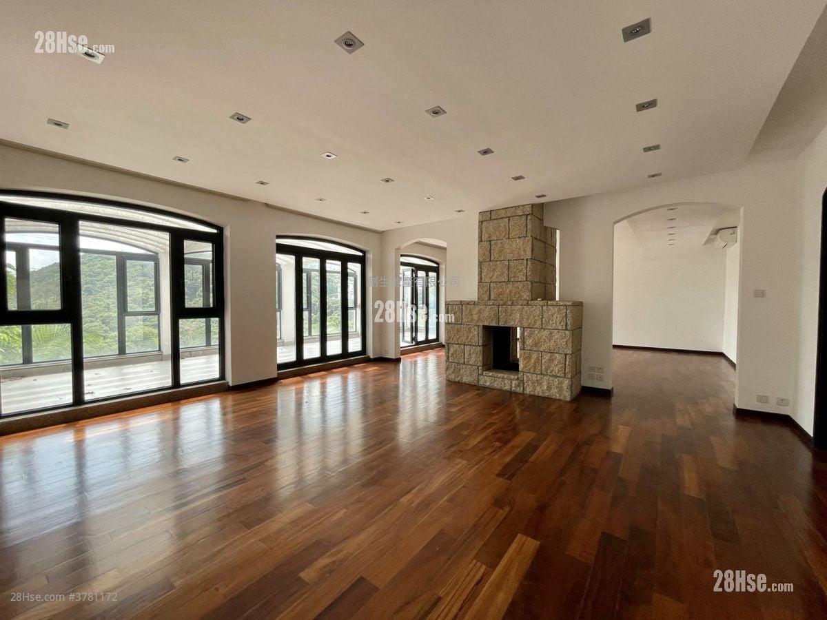 飞鹅山庄 租盘 4 房 , 3 浴室 4,528 平方尺