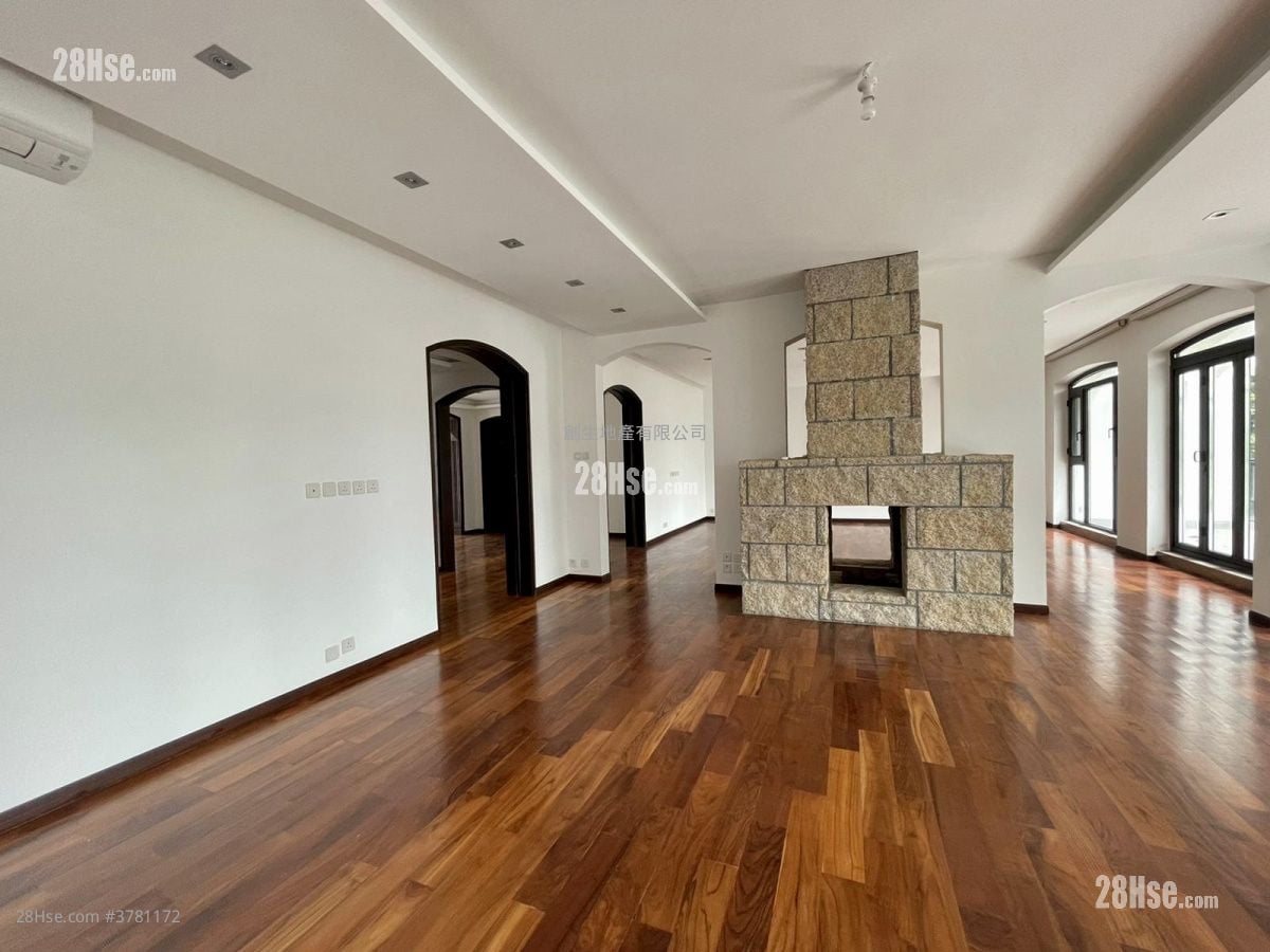 飞鹅山庄 租盘 4 房 , 3 浴室 4,528 平方尺