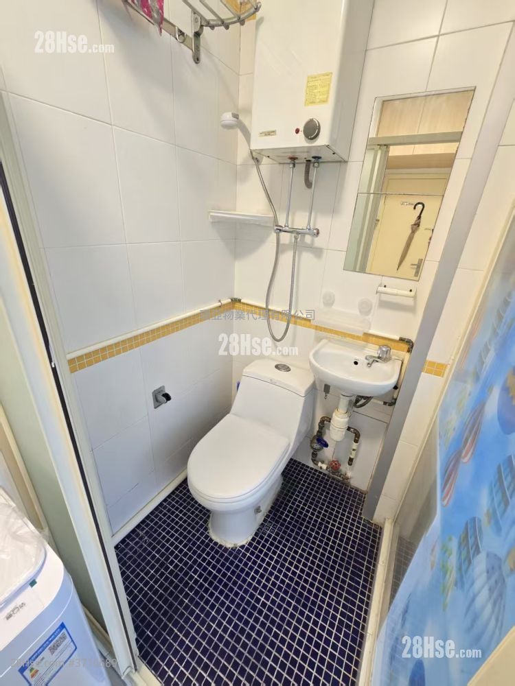 Luen Tak Building Rental Studio , 1 Bathroom 180 ft²