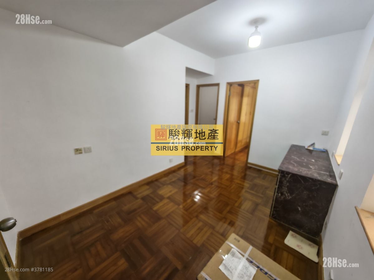 Wah Sun Building Rental 2 Bedrooms , 1 Bathroom 318 ft²