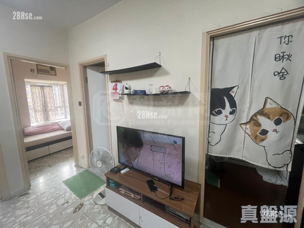 Tsing Yi Garden Rental 2 Bedrooms , 1 Bathroom 343 ft²