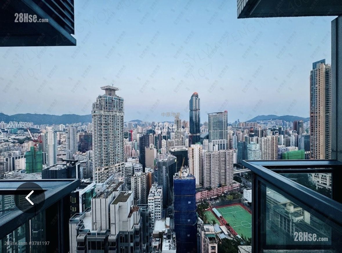 Park Summit Sell Studio 274 ft²