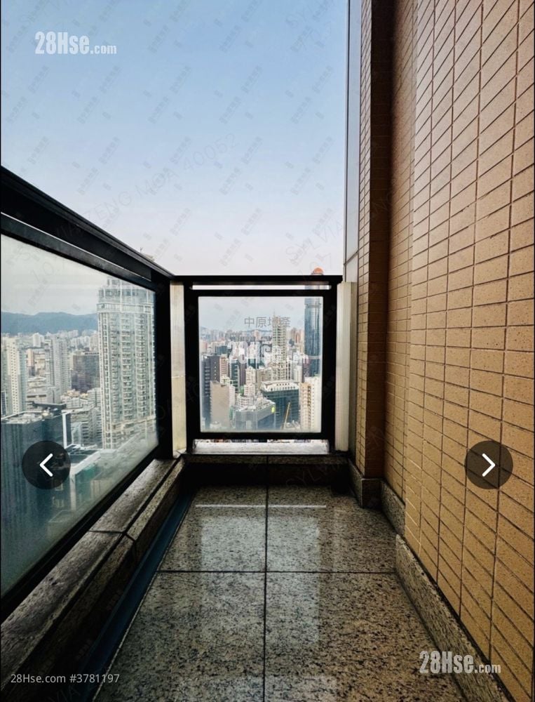 Park Summit Sell Studio 274 ft²