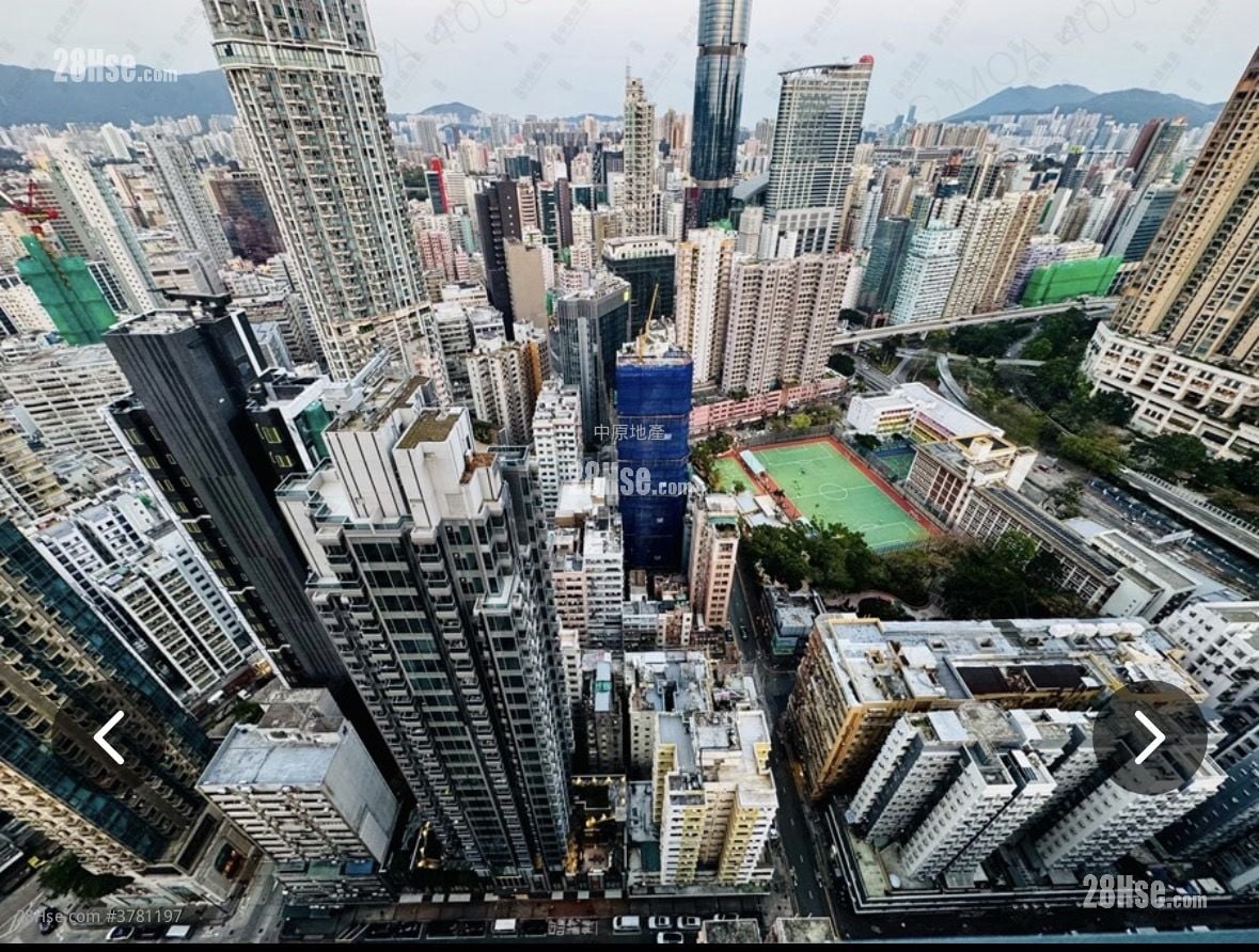 Park Summit Sell Studio 274 ft²